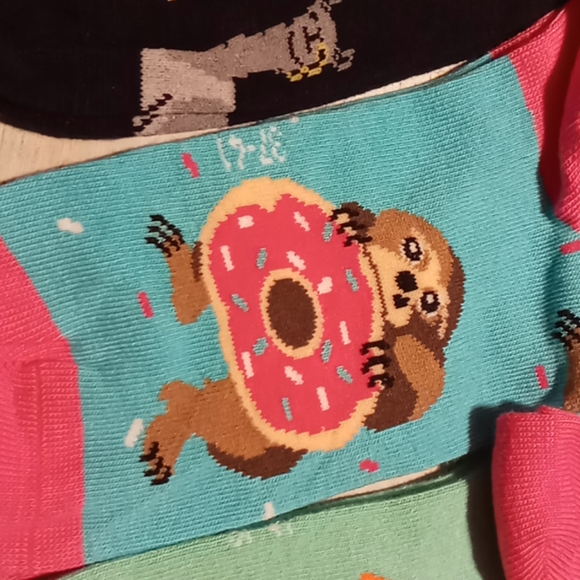 Feetly women's animal 4 pack socks size 6-10 - Picture 4 of 10